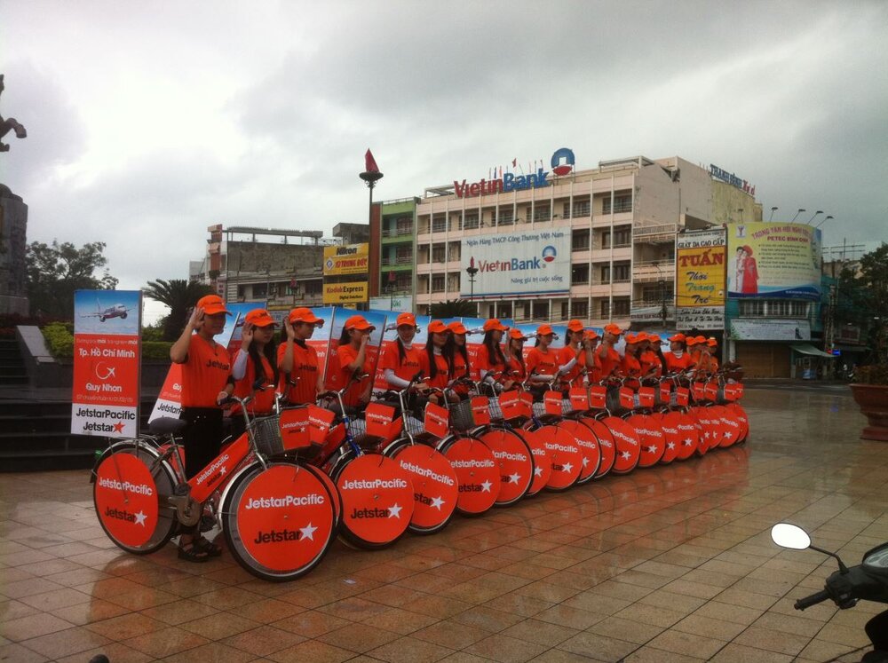 thue-xe-chay-roadshow