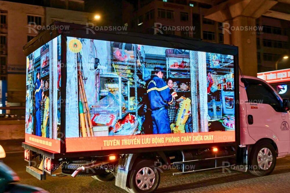 Dịch vụ tổ chức Roadshow LED Truck