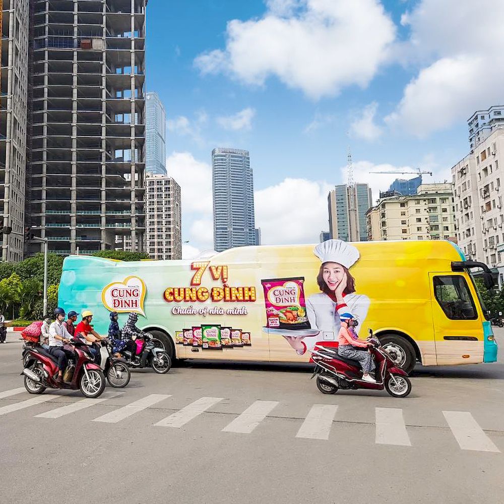 Dịch vụ chạy Luxury Roadshow ô tô 45 chỗ - Báo giá tốt 2023