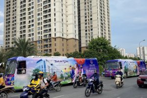 Dịch vụ chạy Luxury Roadshow ô tô 45 chỗ - Báo giá tốt 2023