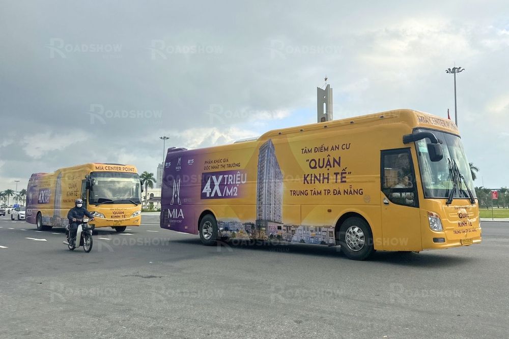 Dịch vụ tổ chức Roadshow xe ô tô 45 chỗ Dịch vụ tổ chức Roadshow xe ô tô 45 chỗ