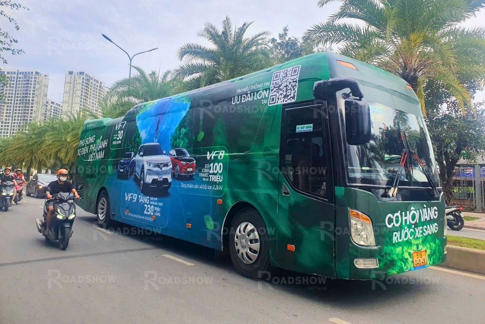 Dịch vụ tổ chức Roadshow xe ô tô 45 chỗ Dịch vụ tổ chức Roadshow xe ô tô 45 chỗ