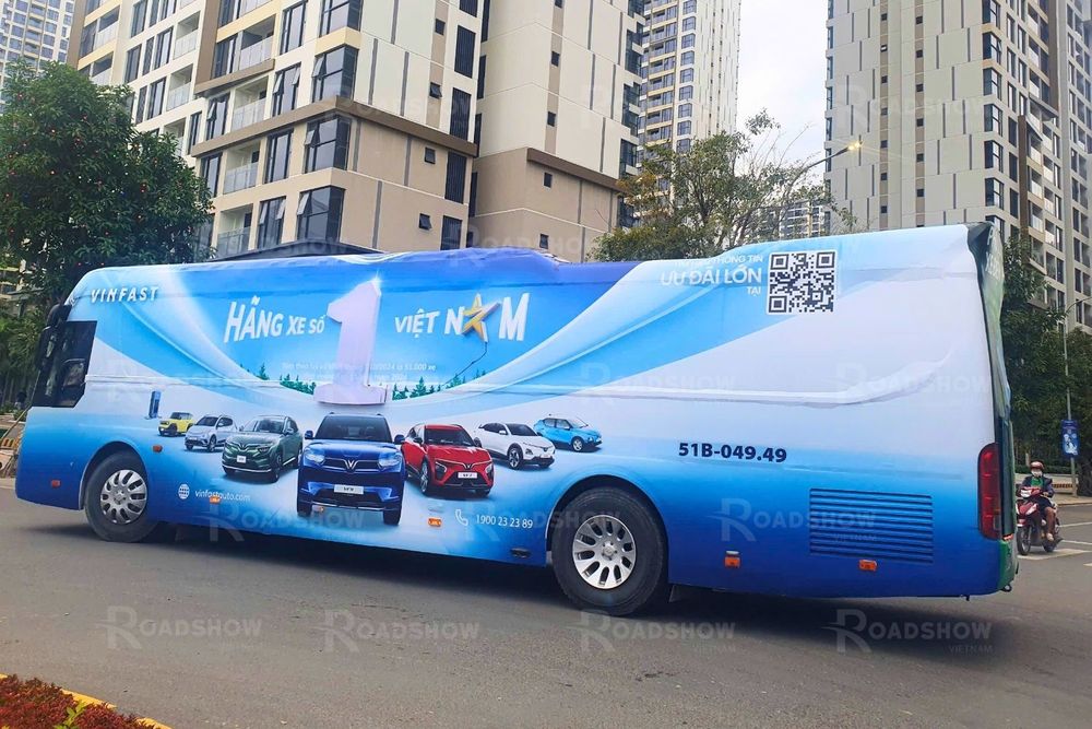 Dịch vụ tổ chức Roadshow xe ô tô 45 chỗ Dịch vụ tổ chức Roadshow xe ô tô 45 chỗ
