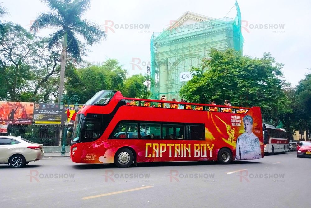 Chiến dịch Roadshow Bus 2 tầng của FC Captain Boy tại Hà Nội