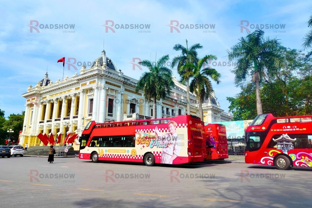 Chiến dịch Roadshow Bus 2 tầng của FC Tăng Phúc tại Hà Nội