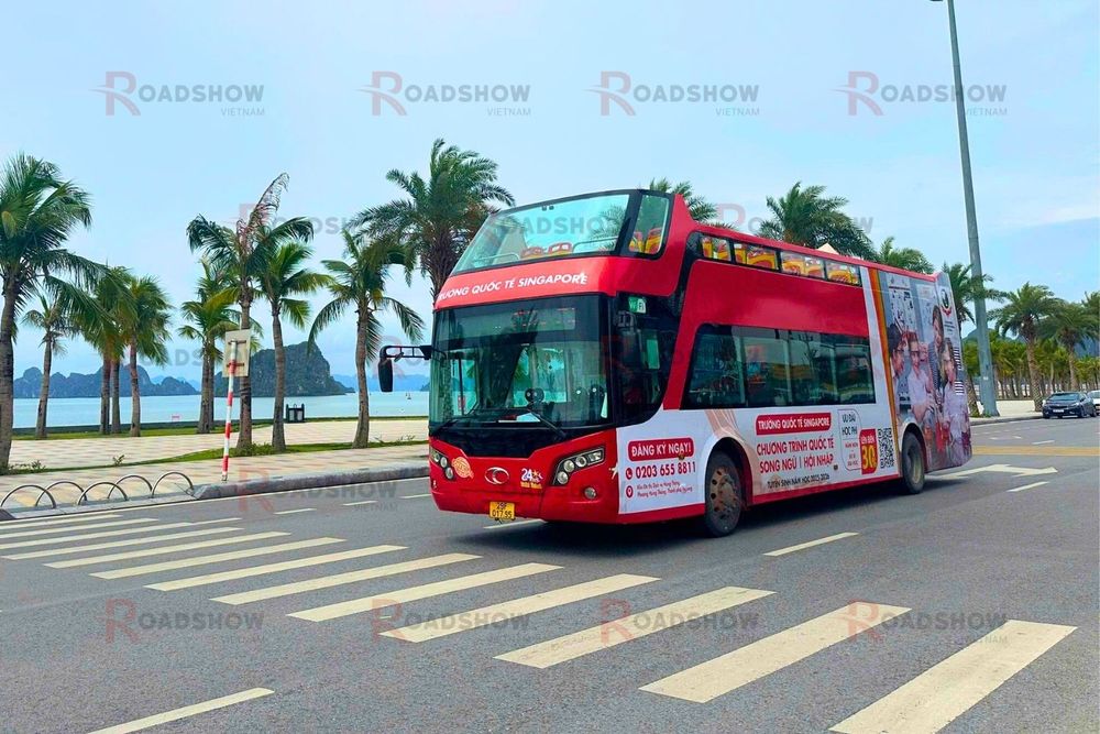 Chiến dịch Roadshow Bus 2 tầng và xe đạp của KinderWorld tại Hạ Long